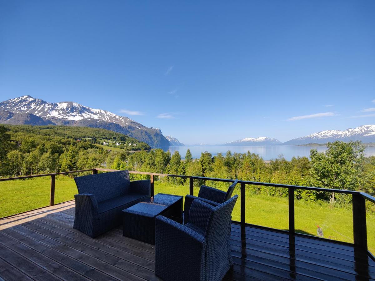 House In The Heart Of The Lyngen Alps With Best View Lyngseidet Exterior foto